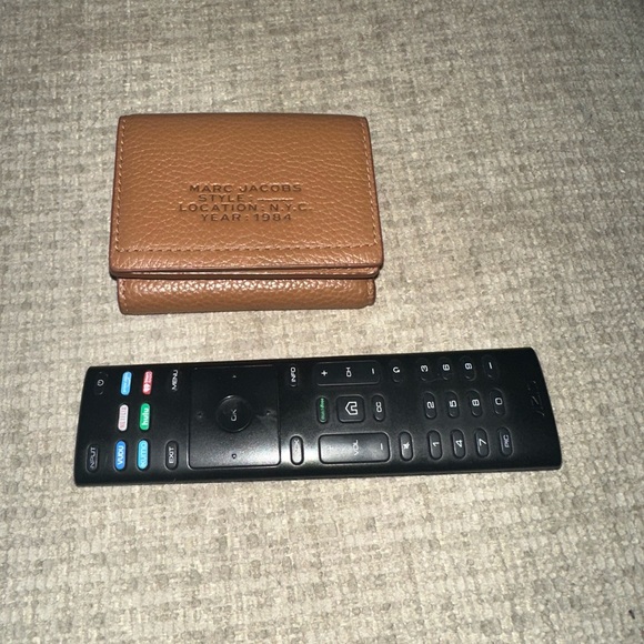 Marc Jacobs wallet - Picture 7 of 7